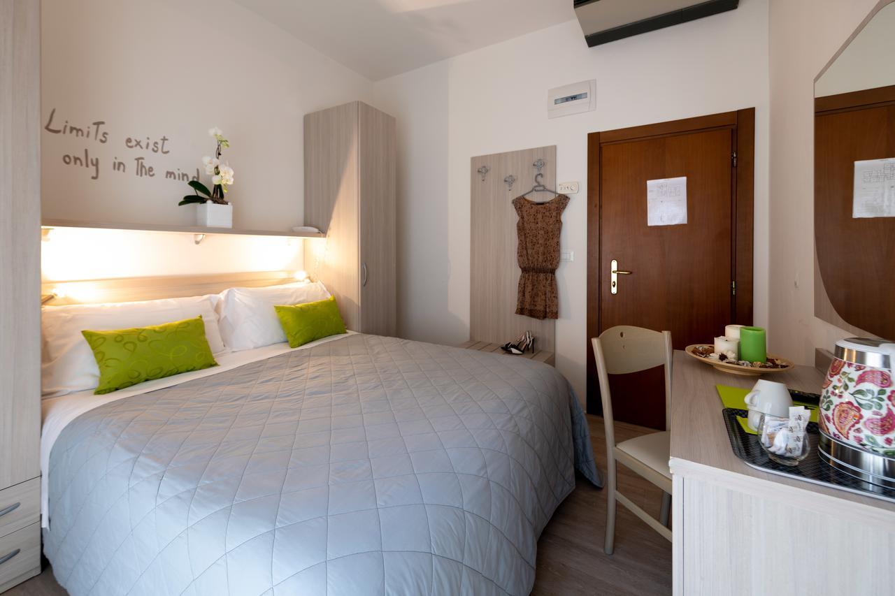 Hotel Anny Лидо-ди-Езоло Экстерьер фото
